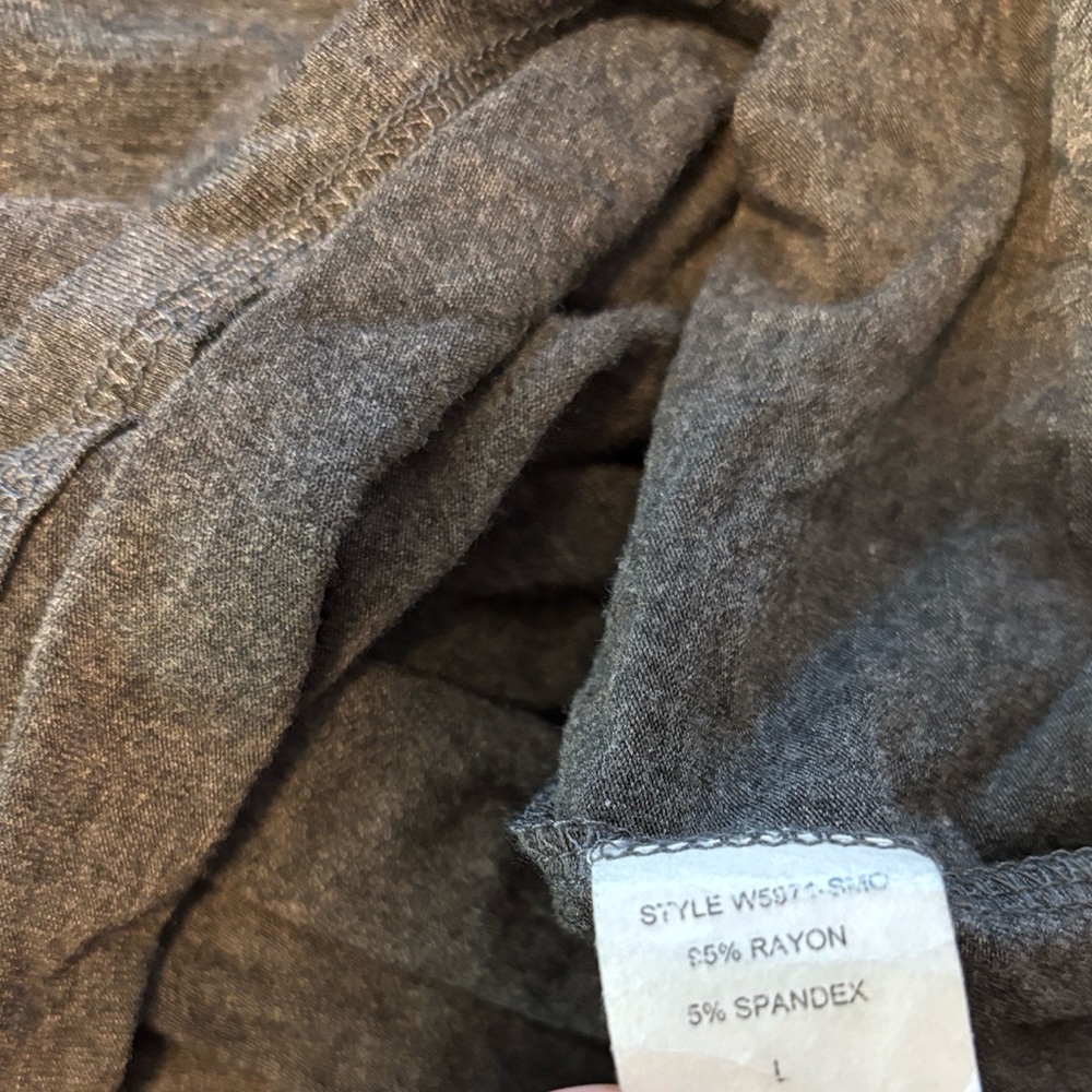shirt size large - Picture 4 of 5